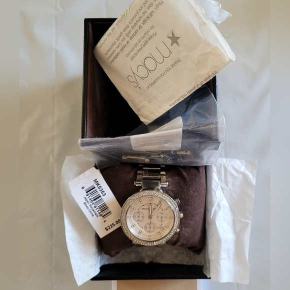 Michael Kors Womens Watch W/Extra Links MK5353 Silver, Box & Booklet New Battery - Picture 3 of 10